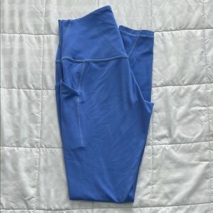 🪁 Lululemon Aligns with Pockets